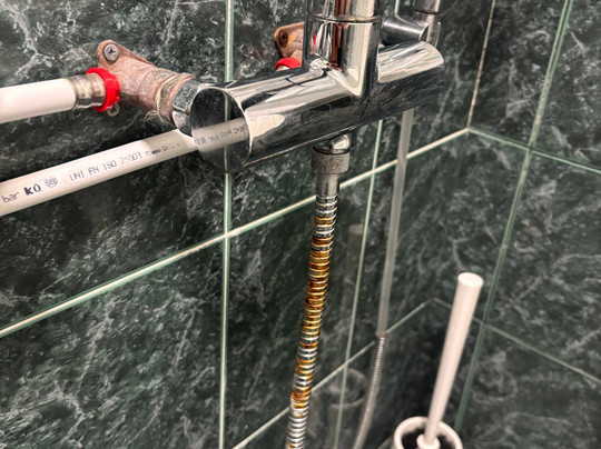 阿尔蒂里酒店主图