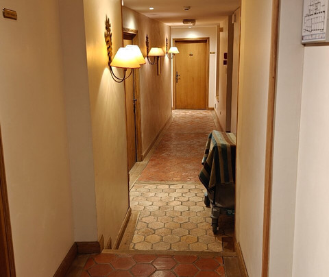 Hostellerie de la Tour d'Auxois主图