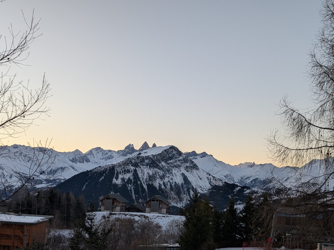 Villarembert酒店住宿-Résidence Goélia Les Chalets de la Toussuire