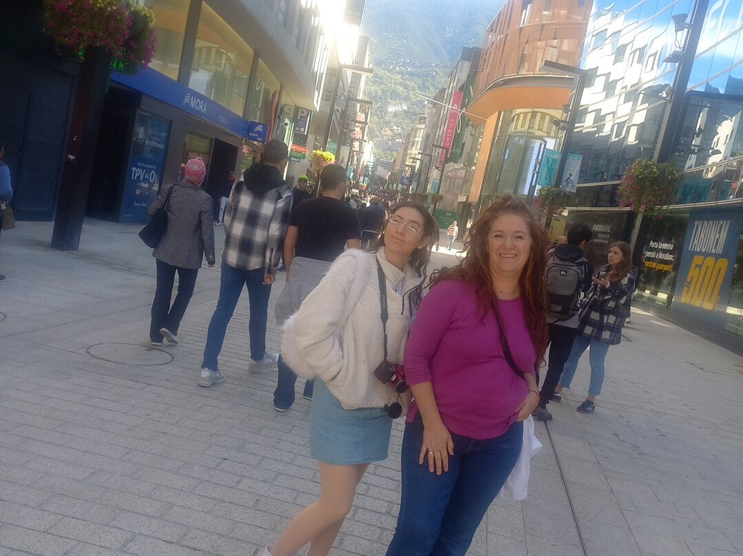 Avinguda Meritxell-安道尔城必去景点