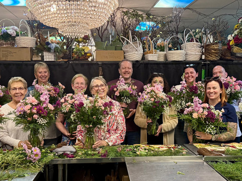 ART among the FLOWERS-棕榈海岸必去景点