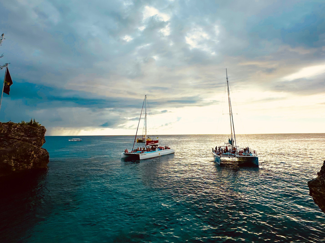 Island Turf Tours-内格里尔必去景点