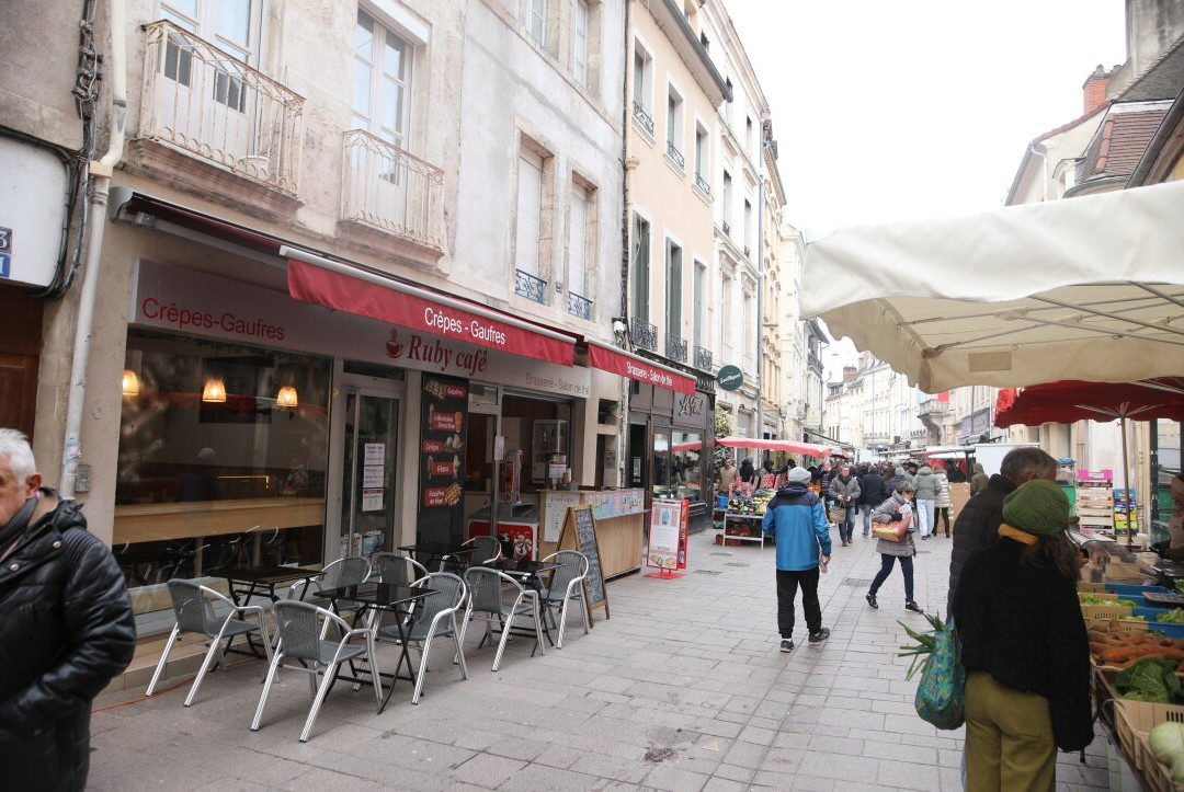 Le marché du dimanche matin