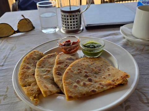 邓希尔海滩度假村主图