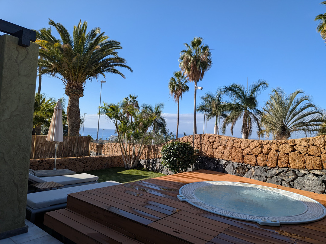 玛丽亚别墅套房酒店主图