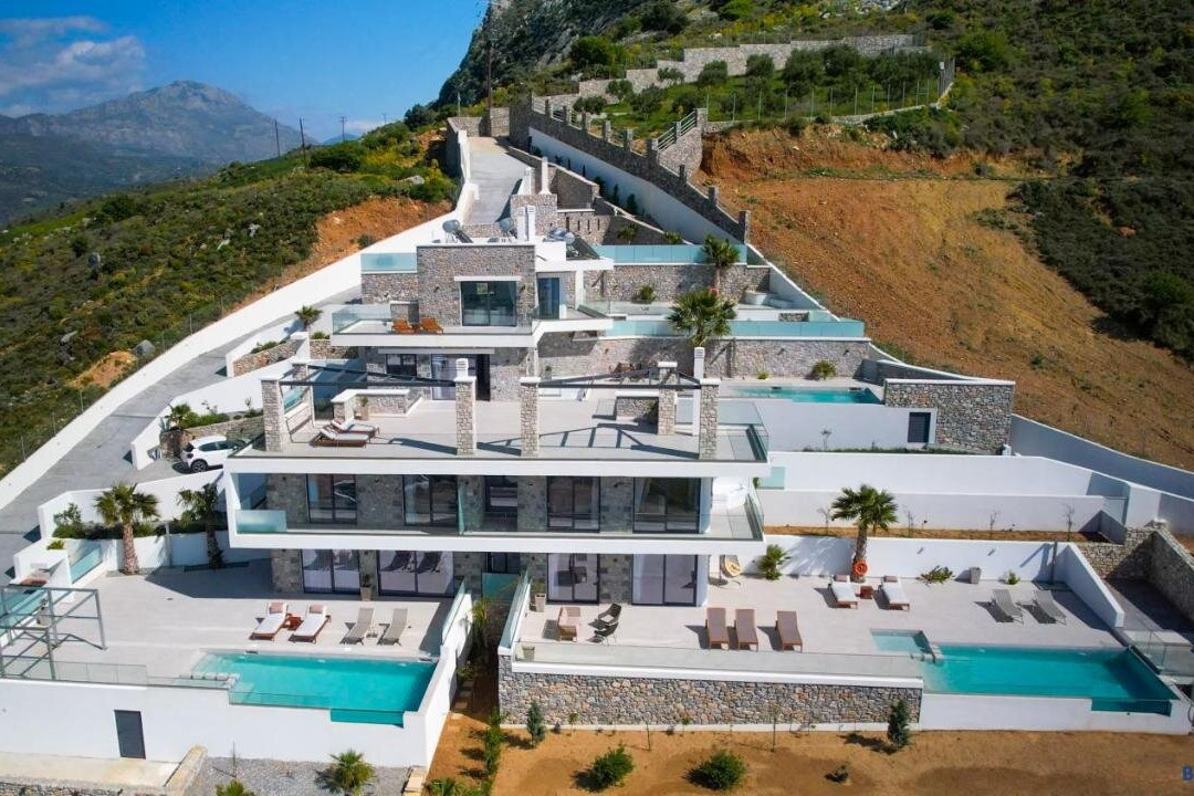 Secret Oasis - Luxury Villas