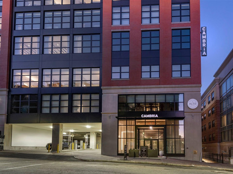 波特兰下城-旧港区坎布里亚酒店主图