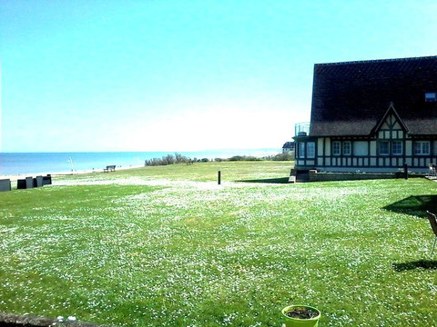 温馨之家村庄假日酒店主图