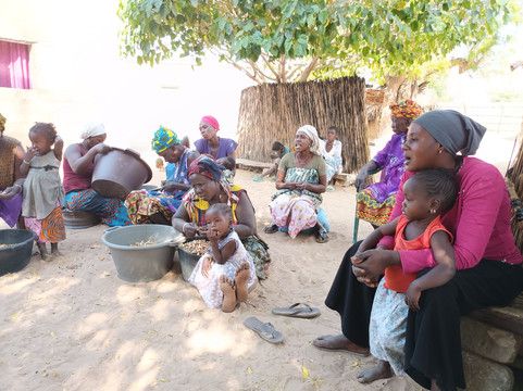 Biram Basse "VALERY"-索蒙必去景点