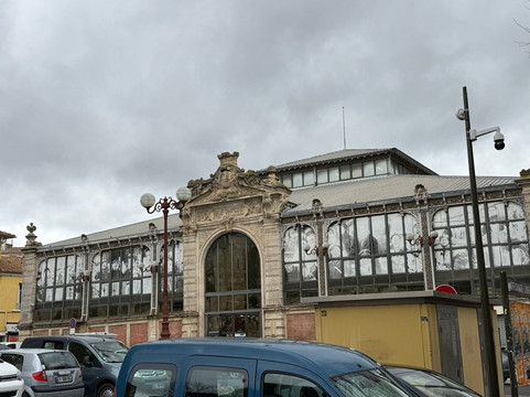 Les Halles de Narbonne-纳博讷必去景点