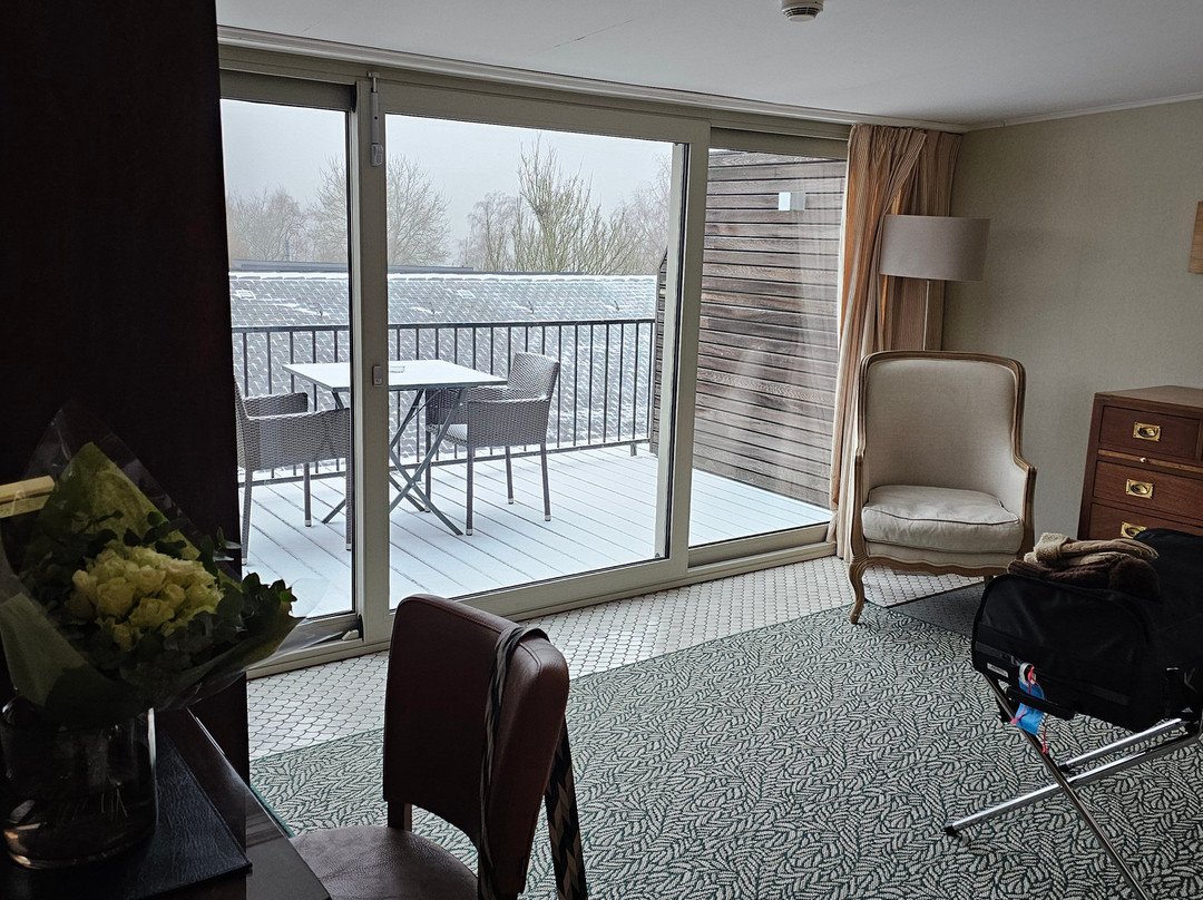 浴场及健康酒店主图