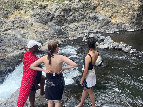 Engare sero waterfall-阿鲁沙必去景点