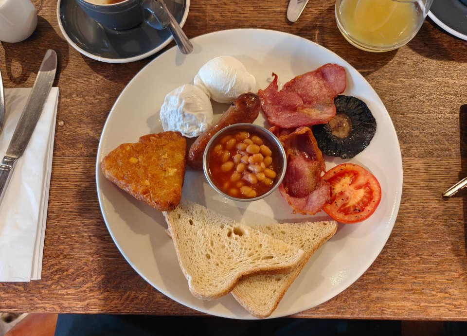 玫瑰皇冠酒店-官方