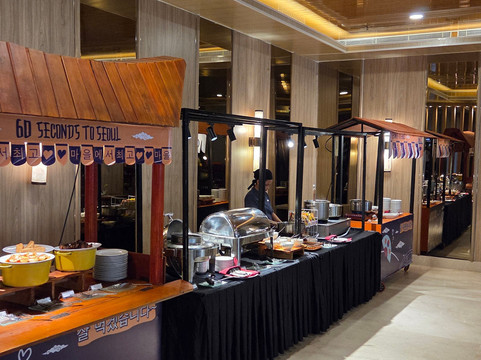 马卡萨哈珀先锋酒店主图