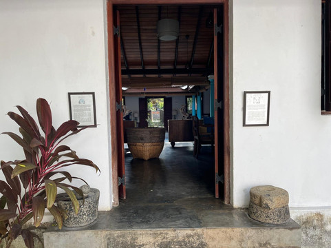 坦布伊拉姆酒店主图