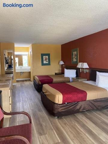 Orangeburg inn & Suites