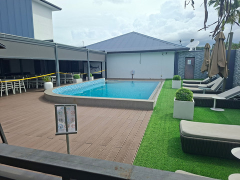 瞪羚国际大酒店主图