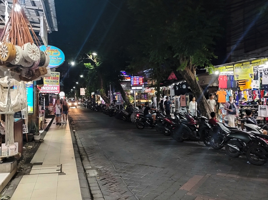 库塔广场-库塔必去景点