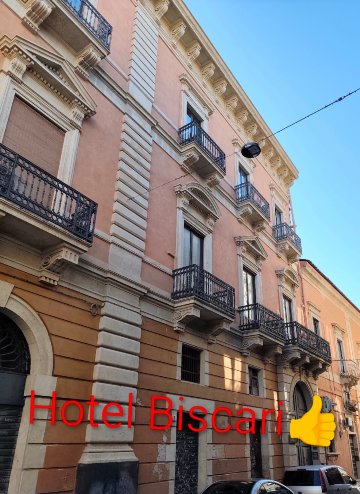 比斯卡里酒店-官方