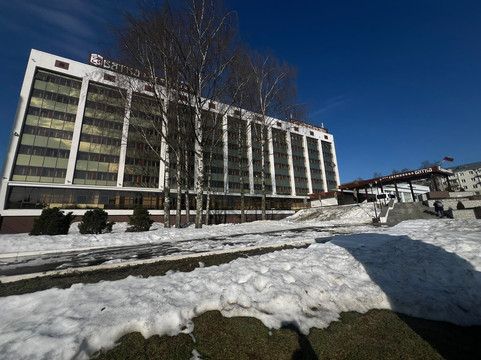 威亚特卡酒店主图