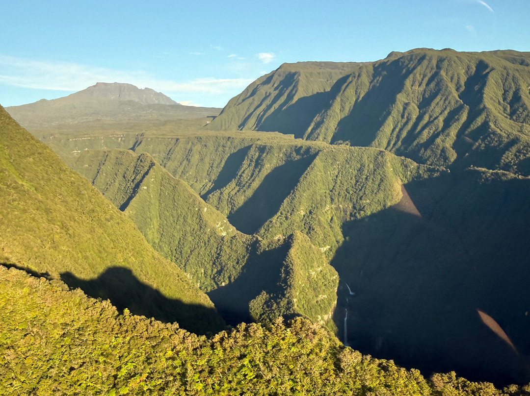 Corail Helicopteres-留尼旺圣皮耶必去景点