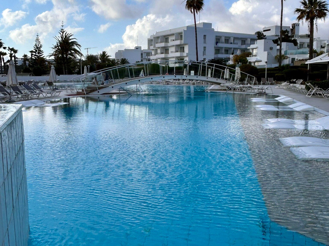 莱昂纳多广场塞浦路斯马里斯海滩水疗酒店主图