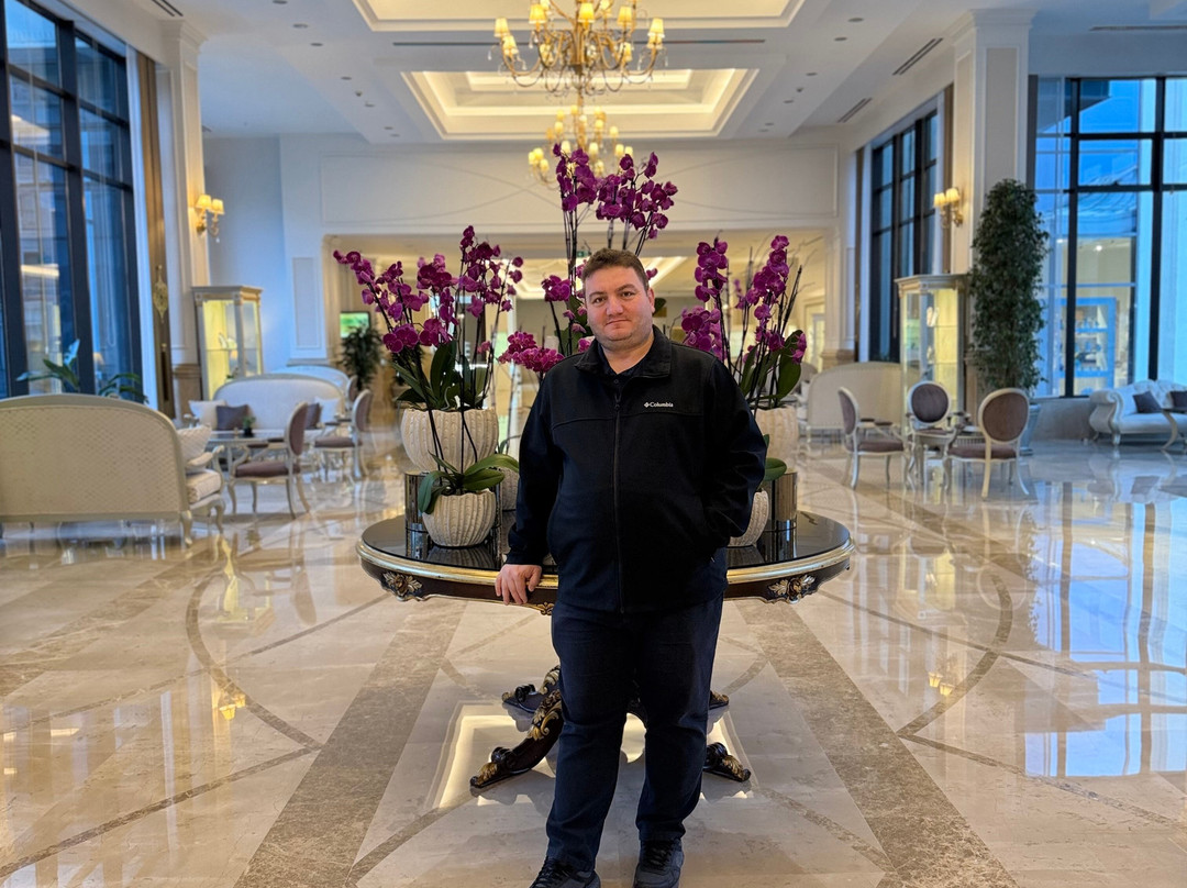 NG阿菲雍康体及会议酒店主图