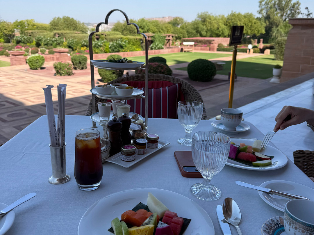 乌麦德巴哈湾皇宫酒店主图