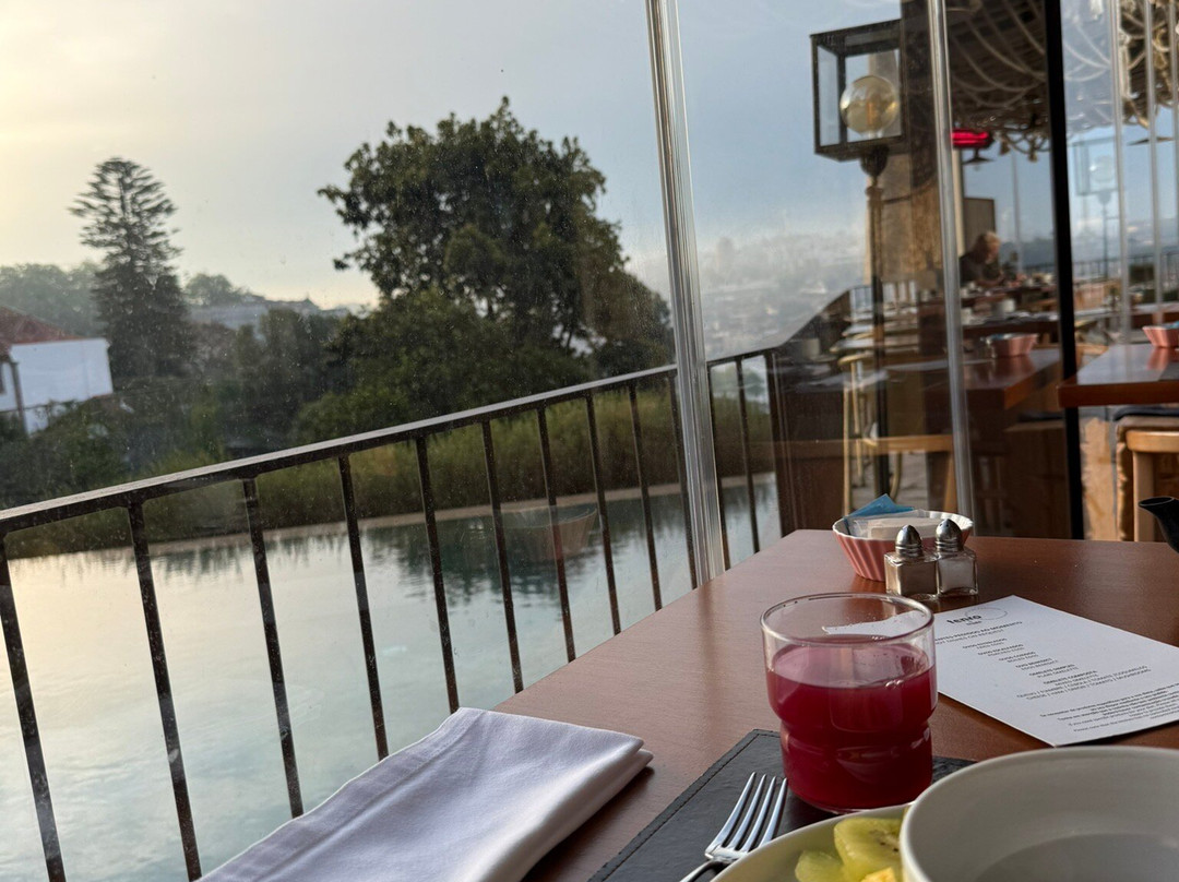 托雷尔前卫酒店主图