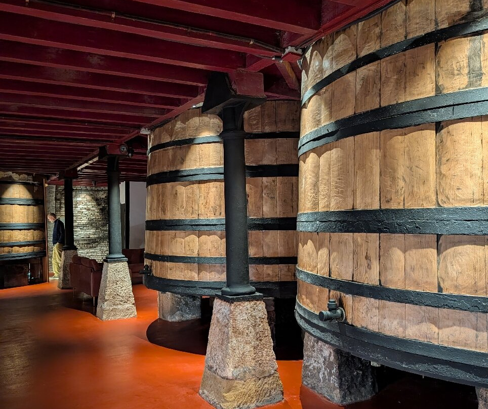 Bodegas Manzanos Haro-哈罗必去景点