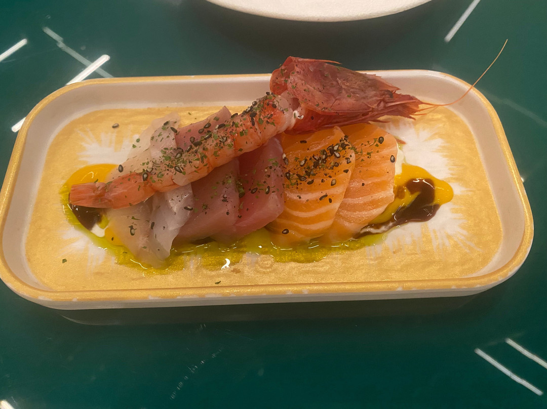 Mova Sushi