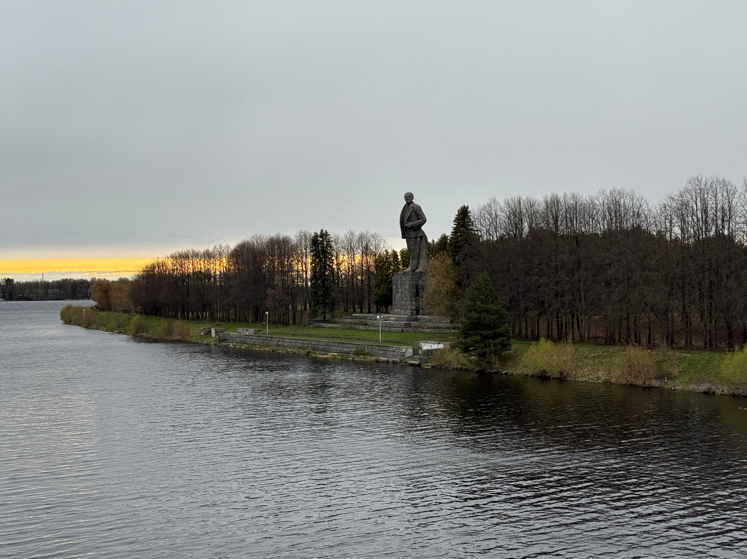 Lenin Monument-Dubna必去景点