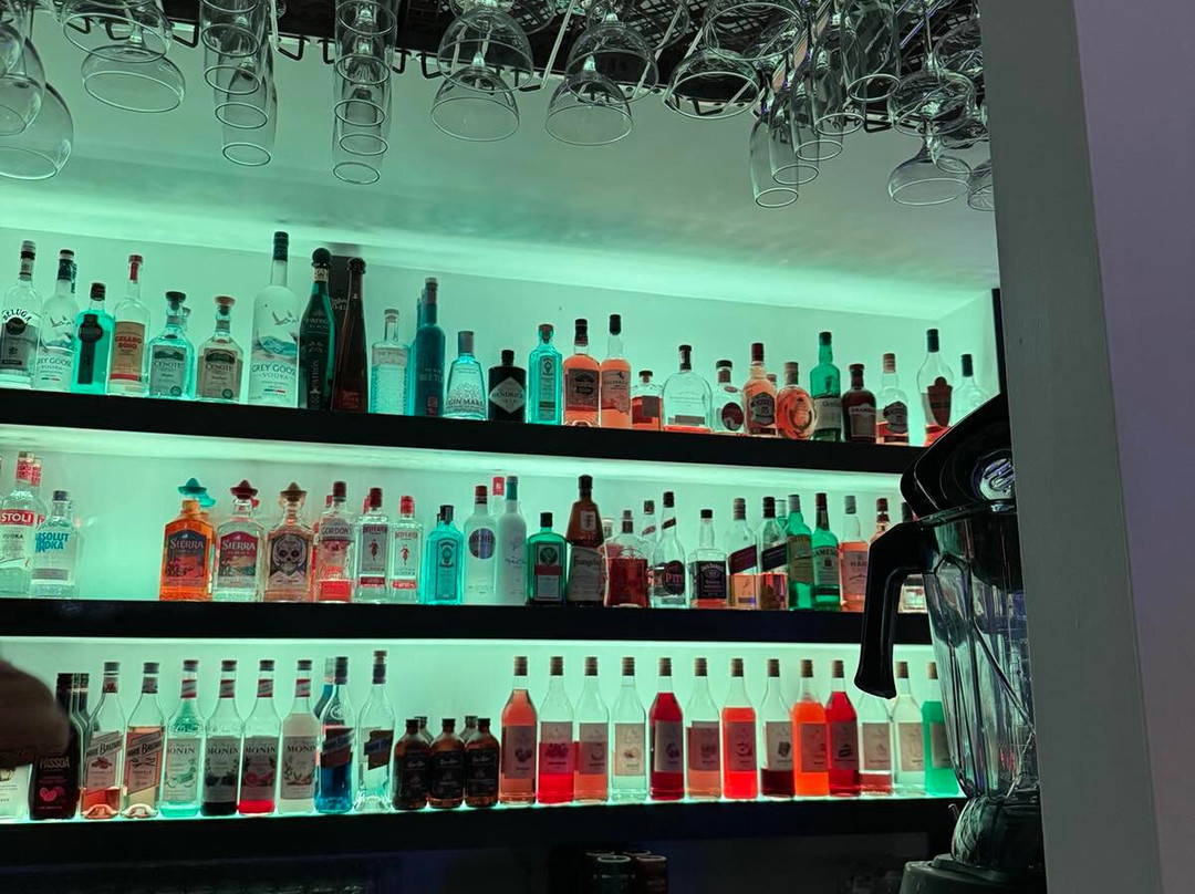 Sally's Bar-Skala必去景点