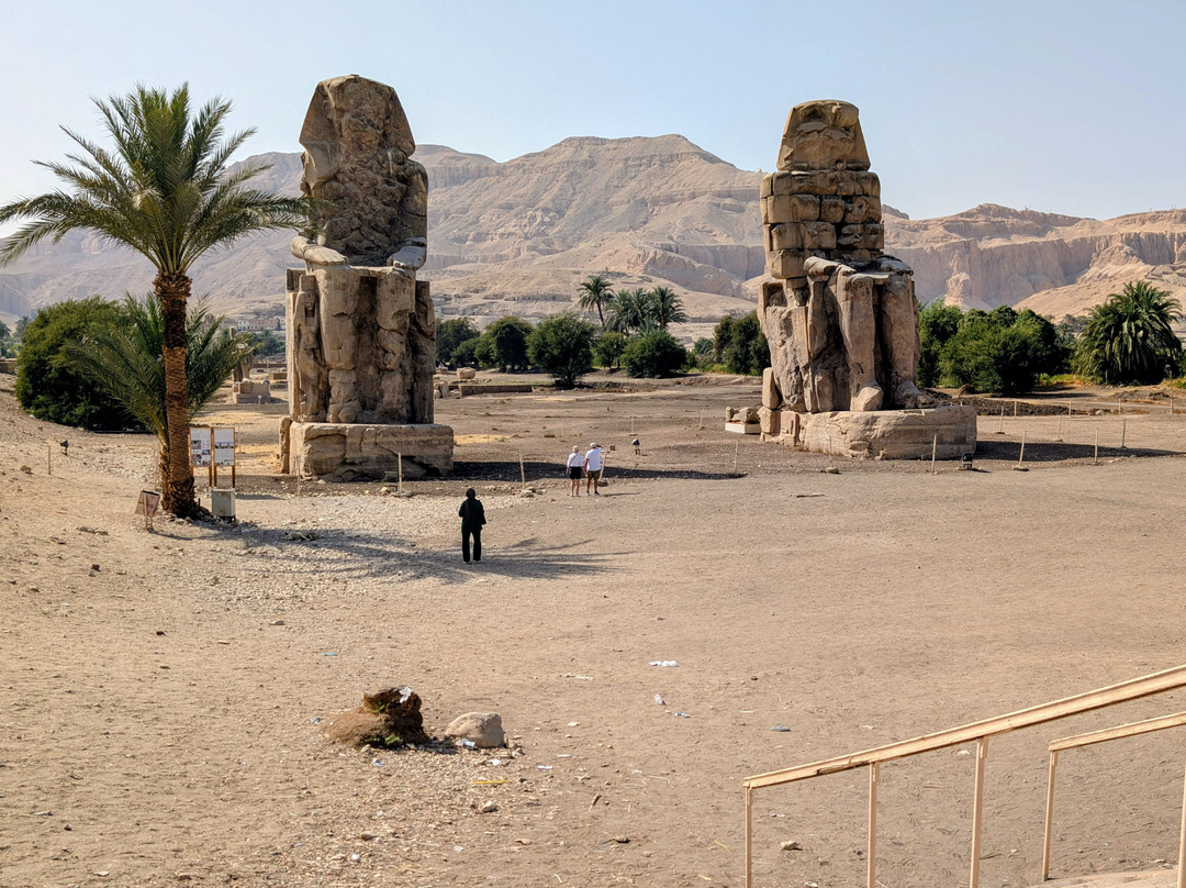 Colossi of Memnon-卢克索必去景点