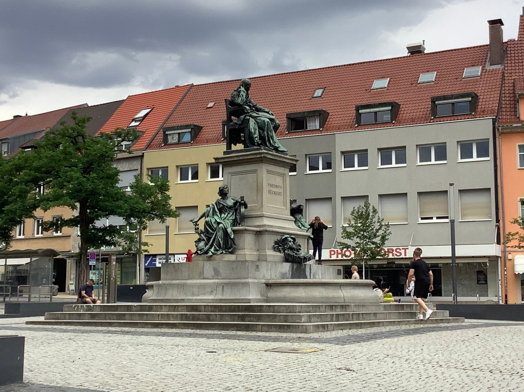 Rückert-Denkmal-施韦因富特必去景点