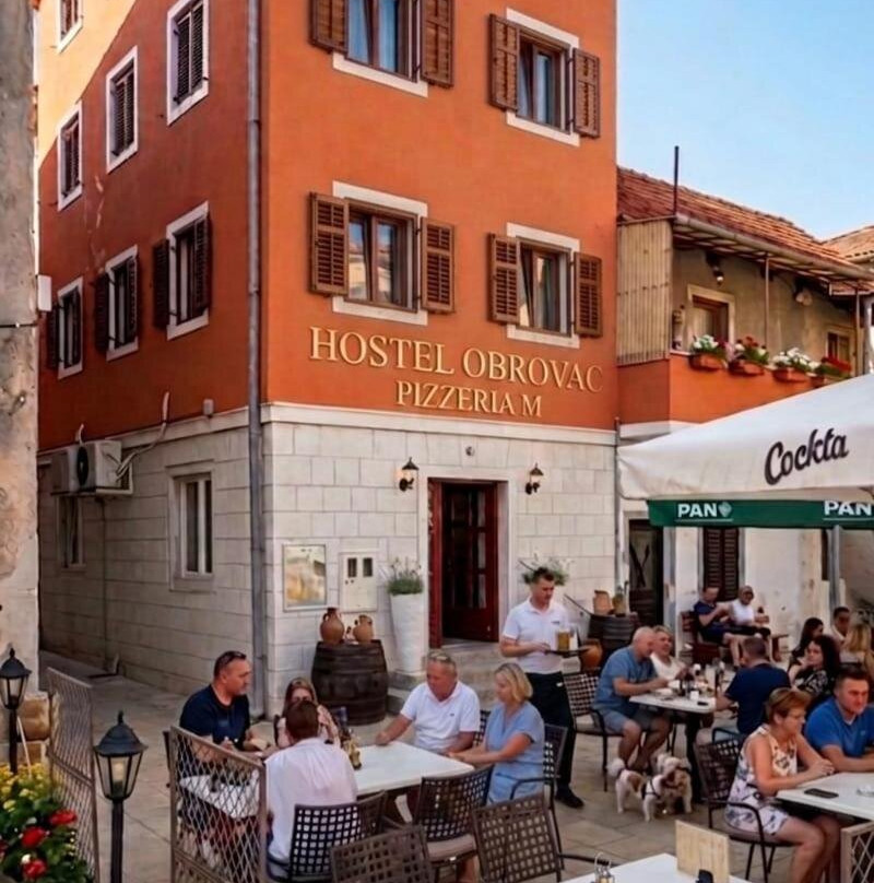 Buffet M Apartments and Rooms Obrovac