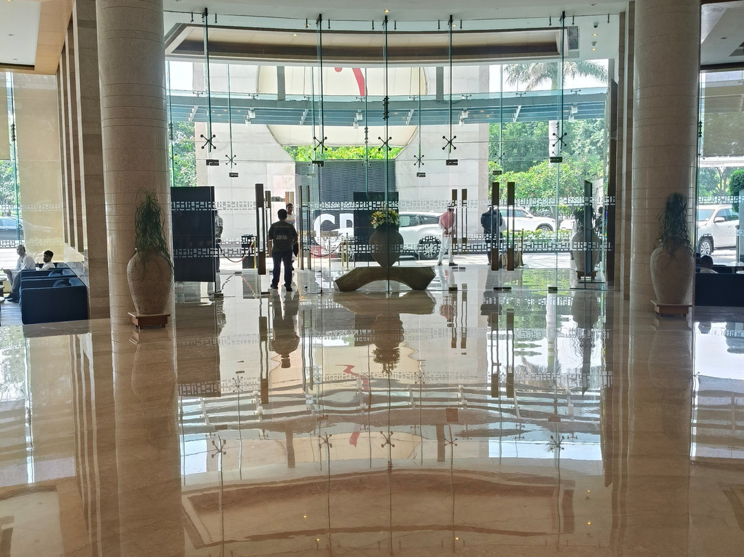 拉利特昌迪格酒店主图
