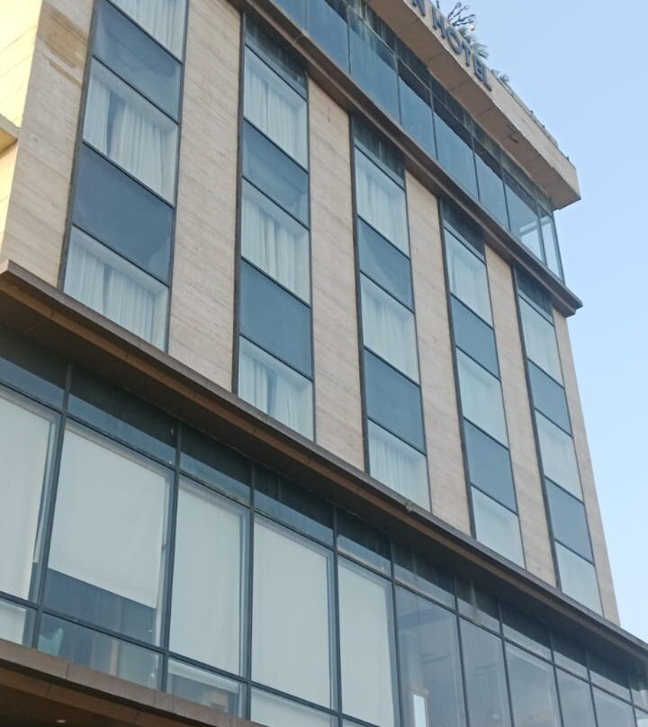 Clarion德拉敦酒店主图
