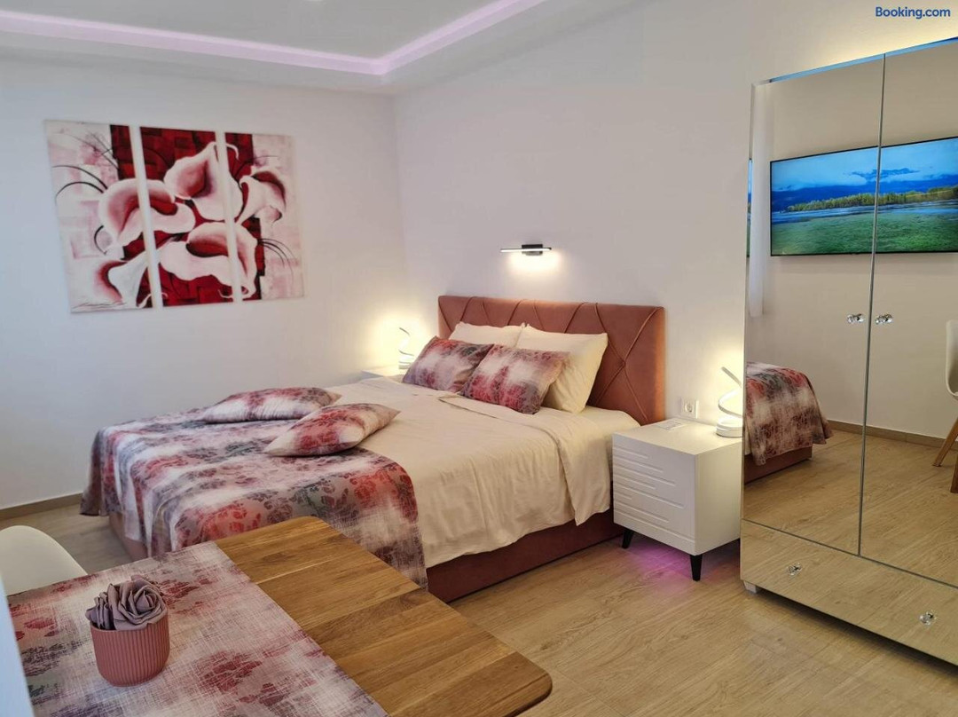 Stanjel酒店住宿-Apartments Kobal