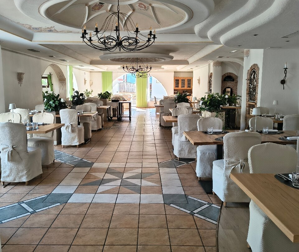 Hotel Castel Pietra主图