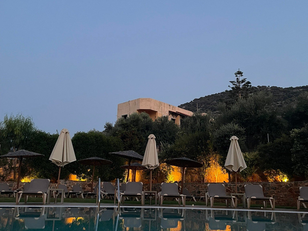 仙人掌皇家度假村及水疗中心主图