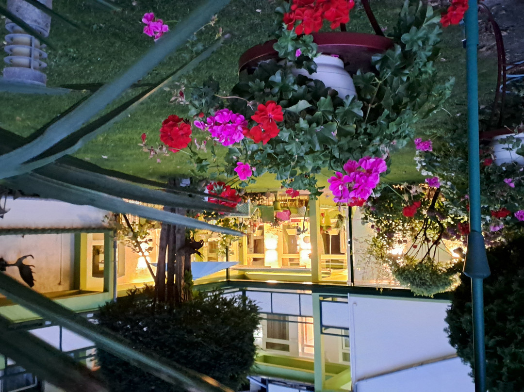 希赫菲尔库格餐厅&酒店主图