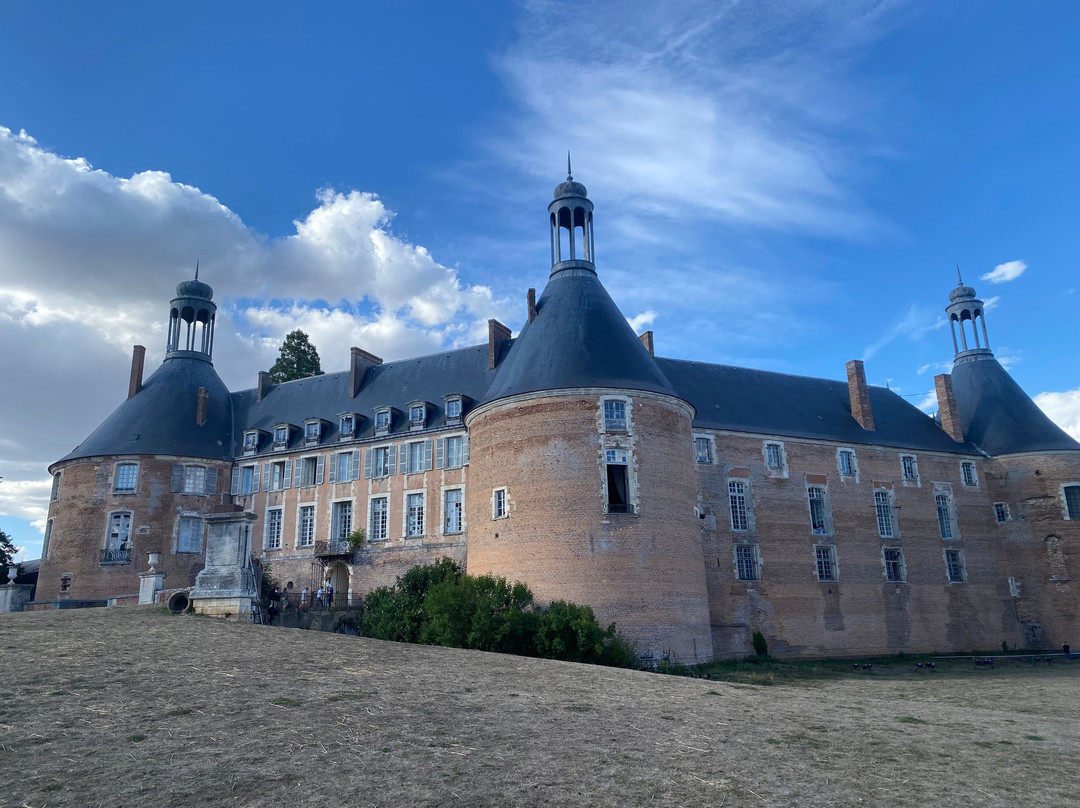 Château de Saint-Fargeau-Saint-Fargeau必去景点