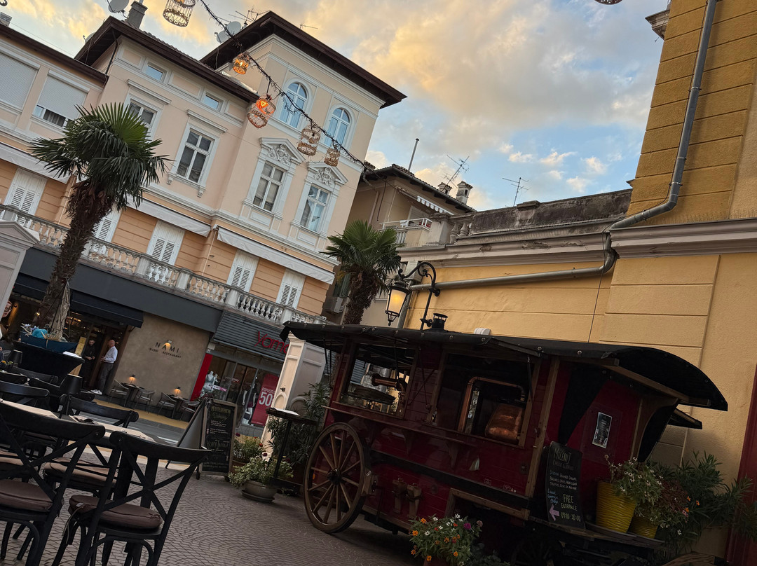 阿马德里雅公园阿贾瓦酒店主图