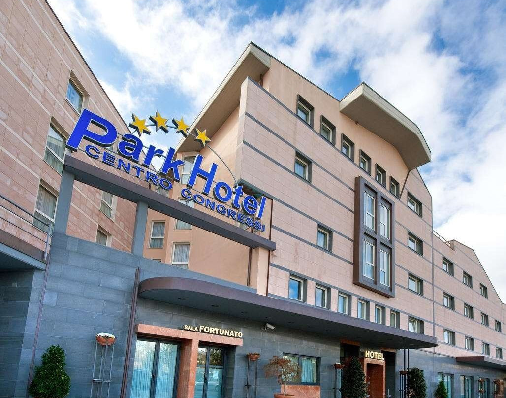 中央会议公园酒店
