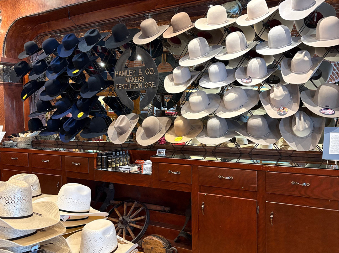 Hamley Western Store & Saddle Shop-Pendleton必去景点