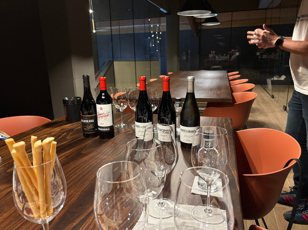 Bodegas y Vinedos Gomez Cruzado-哈罗必去景点