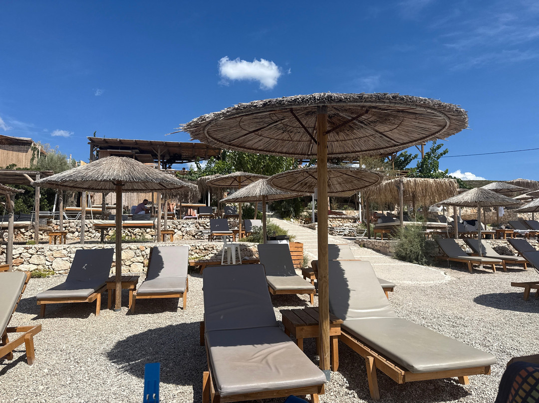 Porto Roxa Beach-Agios Leon必去景点