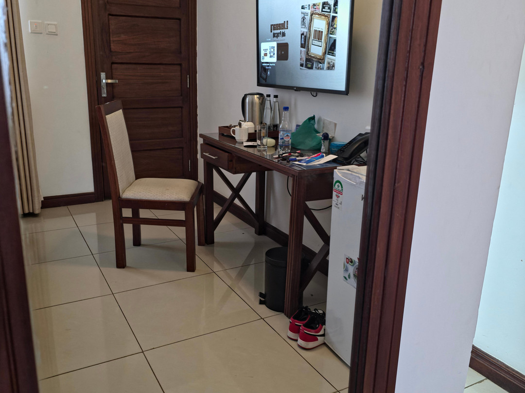 尼亚利海滩荣耀旅馆主图