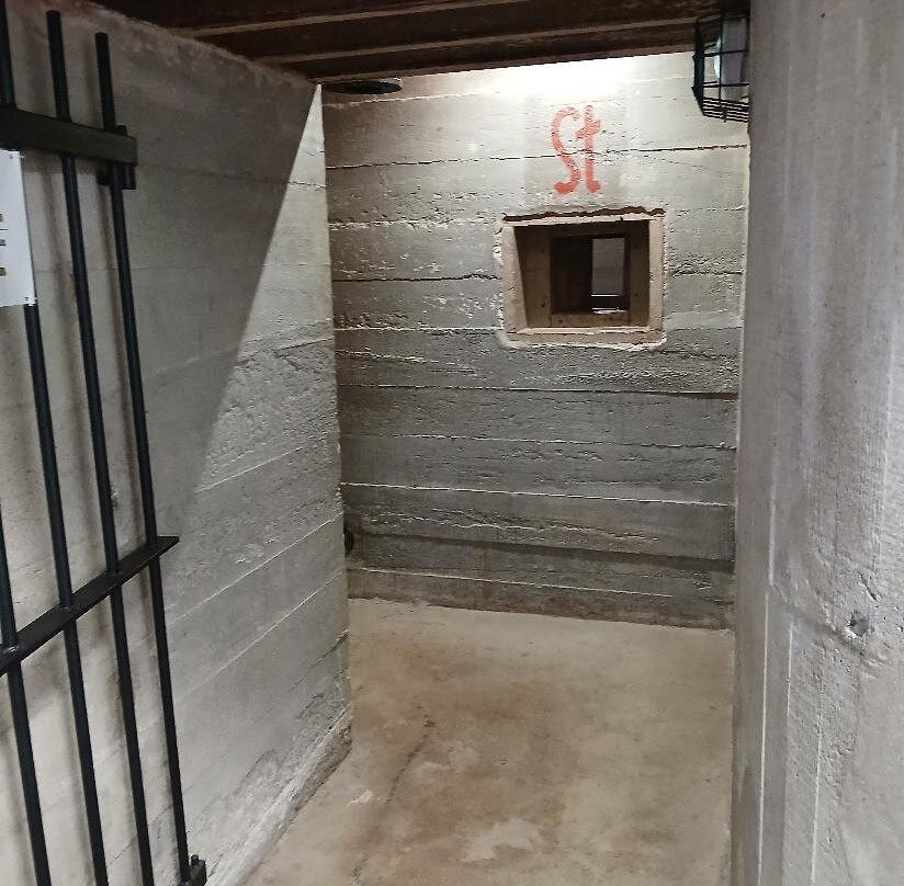 Le Musée du Blockhaus Hôpital-莱萨布勒多洛讷必去景点